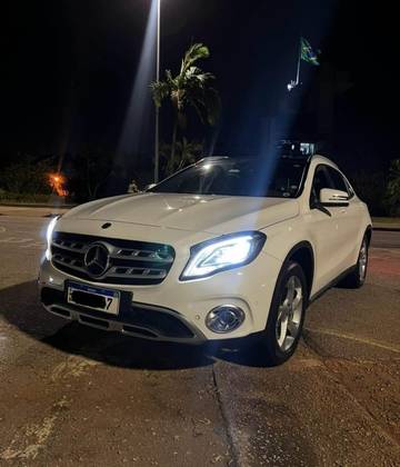 MERCEDES-BENZ GLA 200 1.6 CGI FLEX ENDURO 7G-DCT MERCEDES-BENZ GLA 200 1.6 CGI FLEX ENDURO 7G-DCT